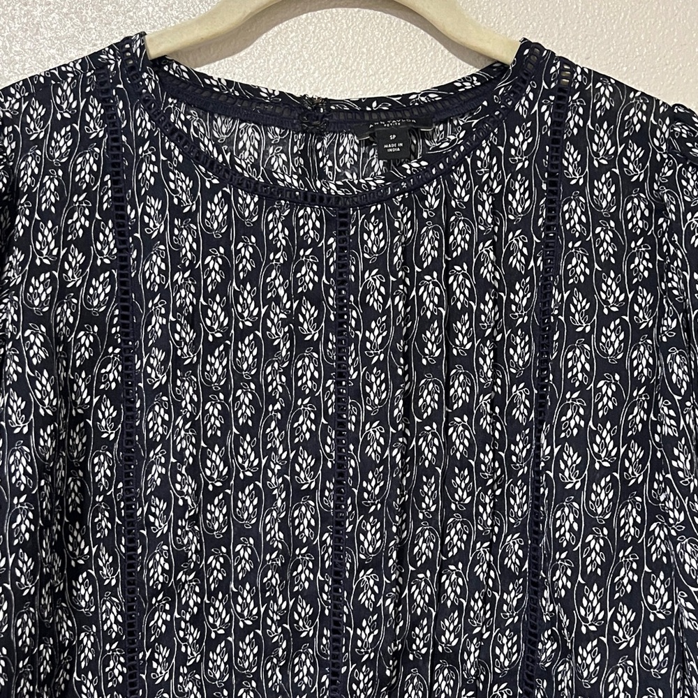 Ann Taylor Petite Floral Blouse - Picture 3 of 9